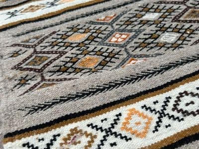 Hazelnut-Salmon Wool Carpet