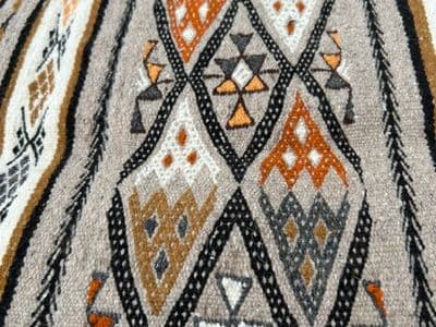 Hazelnut-Salmon Wool Carpet